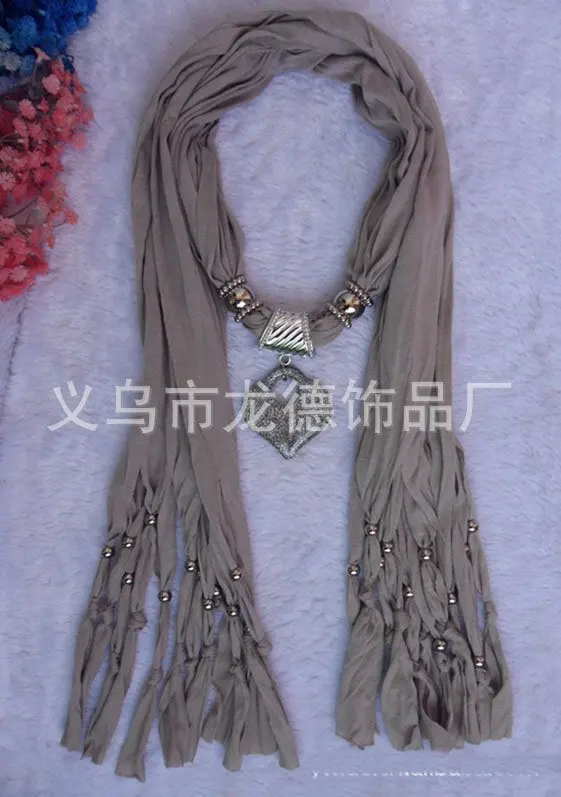 

2018 grey colour Fashion Pendant necklace scarves womens scarves shawls novel scarves cotton pashmina scarvs 60 pcs top quality