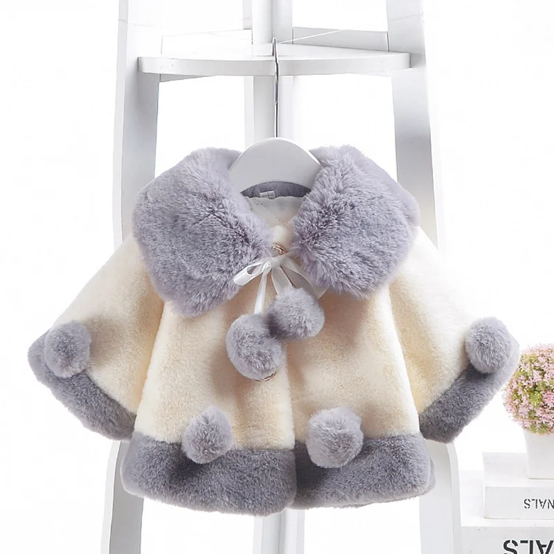 Коллекция года, осенне-зимнее теплое пальто для девочек Детская верхняя одежда с помпонами для маленьких детей, утепленное бархатное пальто-накидка из искусственного меха Casaco S9416 - Цвет: Grey