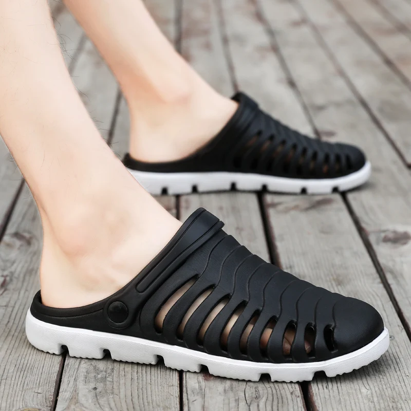 

Hole Shoes Men Shoes Male Sandals Crocse Summer Shoes Sandalias Hombre Slippers Sandalet Clogs Sandles New 2019 Croc Mens Shoes