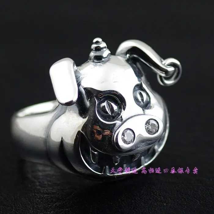 

Cartoon pig style thai silver ring