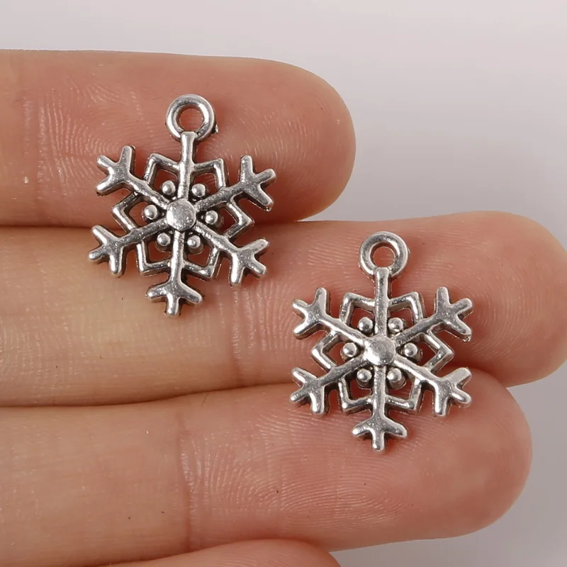 

New Arrivals 11Pcs/lot 15*18mm Zinc Alloy Antique Silver Plated Snowflake Charms Pendants Jewelry Findings For Necklace Braclets