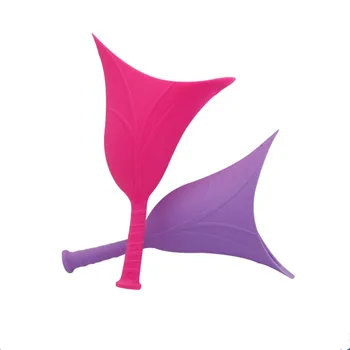 

Femal Urination Girl urinal standing up women Urine device mobile toilet Lady Car Pee funnel Outdoor Camping Travel Silicone