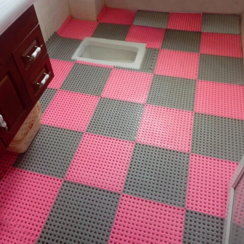 https://ae01.alicdn.com/kf/HTB1qAYyIVXXXXcsXFXXq6xXFXXXU/Bath-mat-bathroom-mats-patchwork-floor-mats-swimming-pool-shower-pvc-water-mat-croppings.jpg
