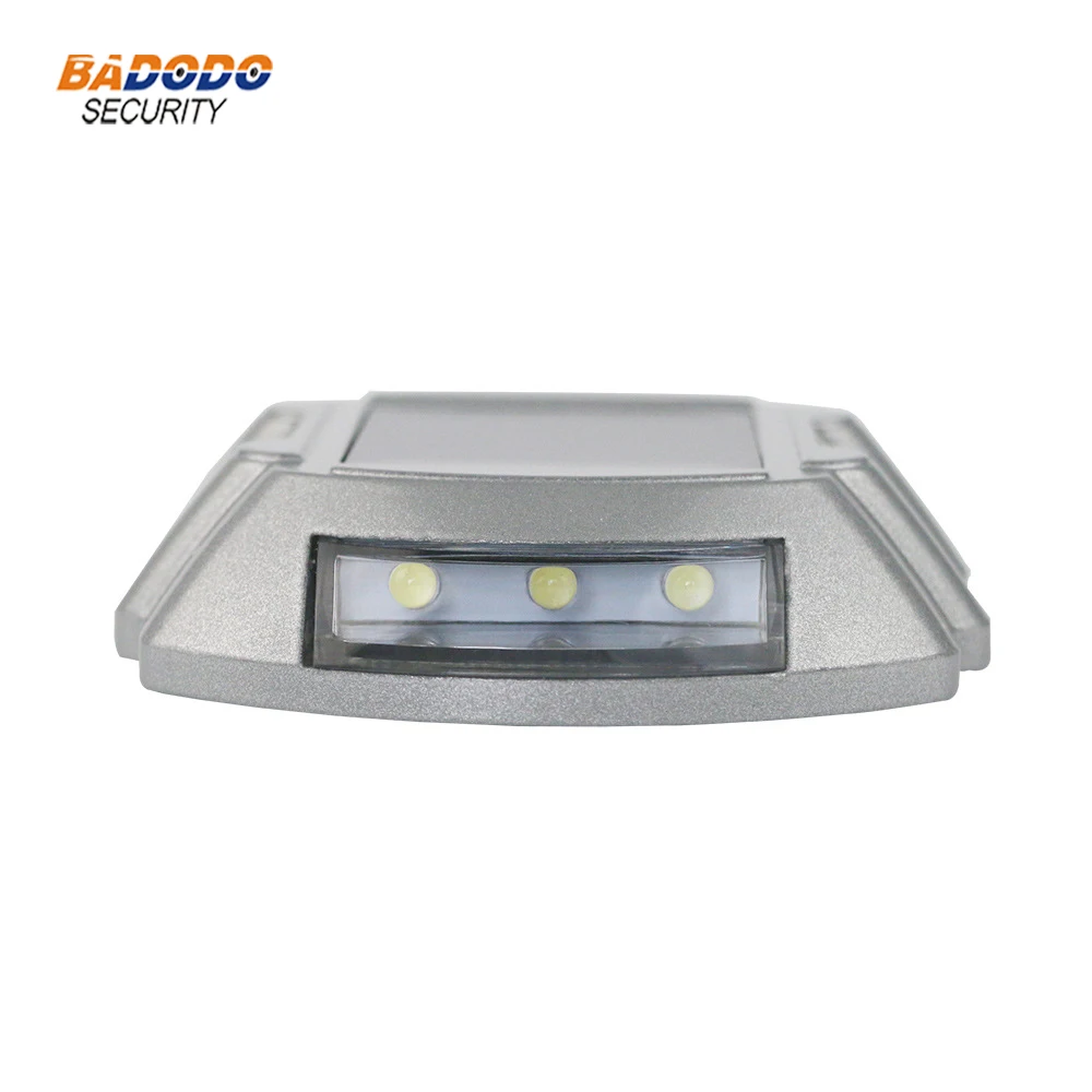 IP68 Waterproof LED Solar Powered Road Stud Light Road Reflective Ground Flash Warning Light