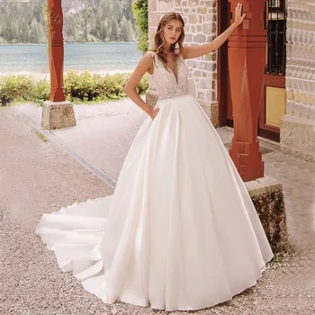 

Luxury Cathedral Train Bead And Pleat Bridal Ball Gown Custom Made V-Neck Sleeveless Wedding Dress