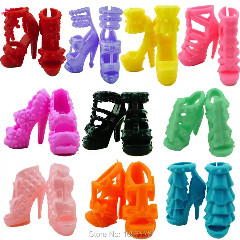 ropa y zapatos para barbie