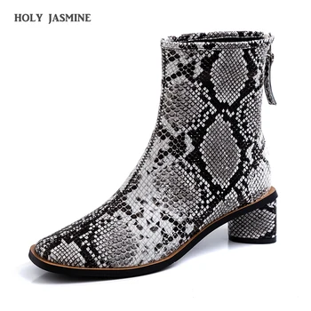 

2019 New Women's Boots Autumn Winter Genuine Leather Boots Woman Basic High Top Zip Ankle Boots Booties Pump Med Heels Shoes