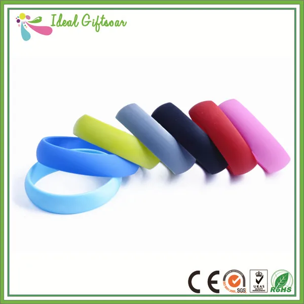 Wholesale-Cheap-Custom-Sports-Silicone-Glow-Wristband (1)