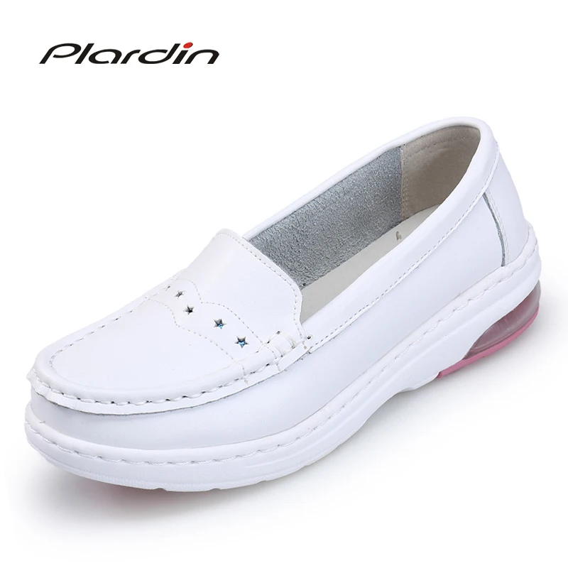 

Four Seasons 2017 Woman white Nurse shoes women Platform soft Comfortable Air cushion casual genuine leather Antiskid shoes