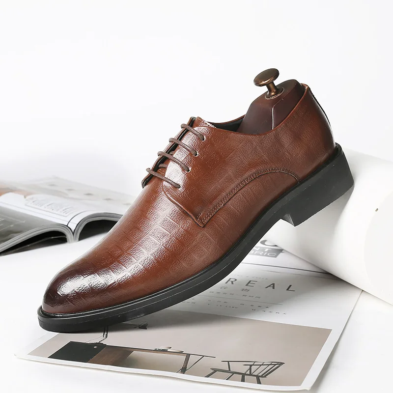 Misalwa/мужские туфли с острым носком в британском стиле; деловые туфли-оксфорды; коричневые кожаные туфли; мужские черные свадебные туфли для джентльмена размера плюс - Цвет: brown