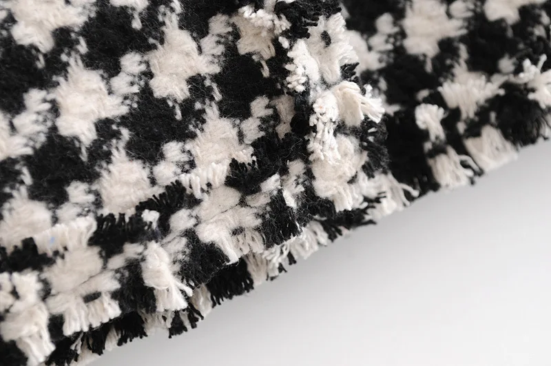 9469732039_1832055227