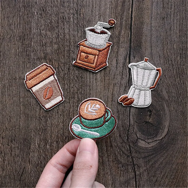 

1PCS Eco-Friendly Cute Coffee Cloth Patch Badge Embroidered Badge Iron On Kids Cartoon Patches For Clothes Stickers 4 Styles