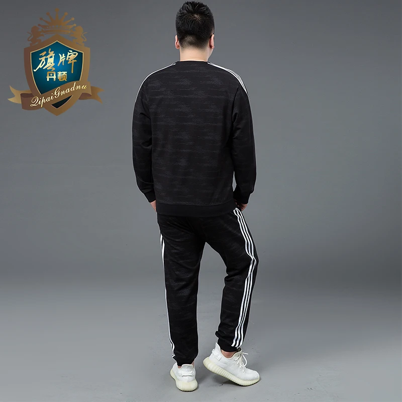 New 2018 Autumn Winter Men's Sweatsuit Sets 2 Piece Brand Track Suit Pants Casual Tracksuit Men Sportswear Set Clothes Quality New 2018 Autumn Winter Men's Sweatsuit Sets 2 Piece Brand Track Suit Pants Casual Tracksuit Men Sportswear Set Clothes Quality