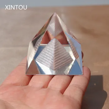 

XINTOU 3D Crystal Glass Egypt Pyramid 4 CM Small Feng Shui Egyptian Model Paperweight Ornaments For Home Office Desktop Decor