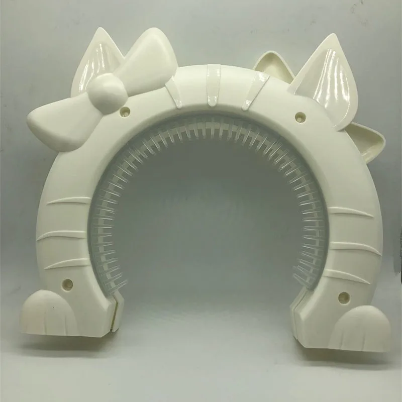 Plastic 2 in 1 Cat Dog Door With Hair Brush Security Flap Gate Home Gate Animal Pet Cat Dog Free Access Door Pet Safety Products4