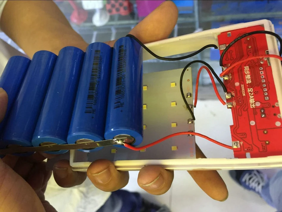 No battery 18650 Solar Power Bank Charger Dual USB Phone Powerbank DIY Box for Samsung iPhone Xiaomi Pover Power Bank Case 10000 (16)