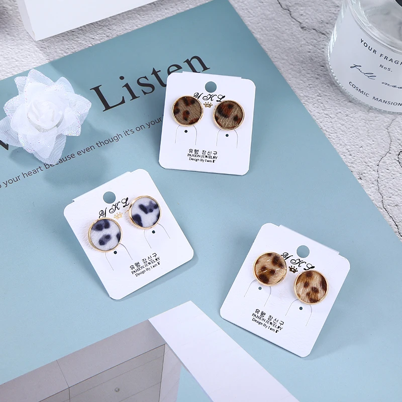 

Vintage Korea Trendy Leopard Velvet Round Circle Stud Earrings For Women Simple Geometric Metal Gold Ear Jewelry Party Gifts