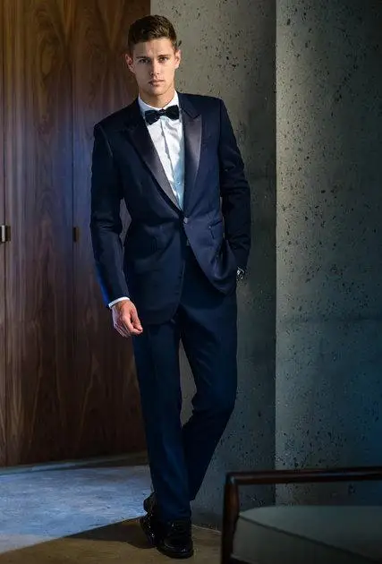 

High Quality Groom Suits Formal Party Navy Tuxedo Peak Lapel men's suit Custom made suit ( jacket+Pants+tie)