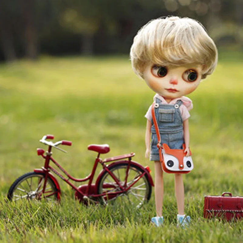 1 個かわいいミニ赤 1/6 人形の自転車ドールハウスミニチュアバイク 