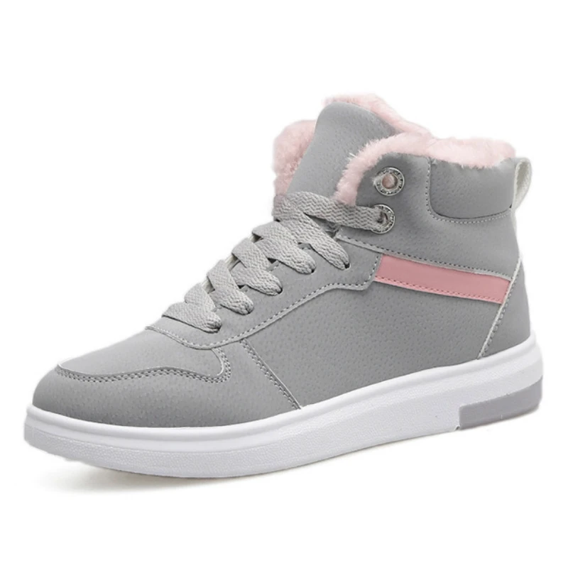 

2018 new winter snow boots female students flat bottomed sports boots, flannel thickening, short tube, warm boots, cotton shoes.