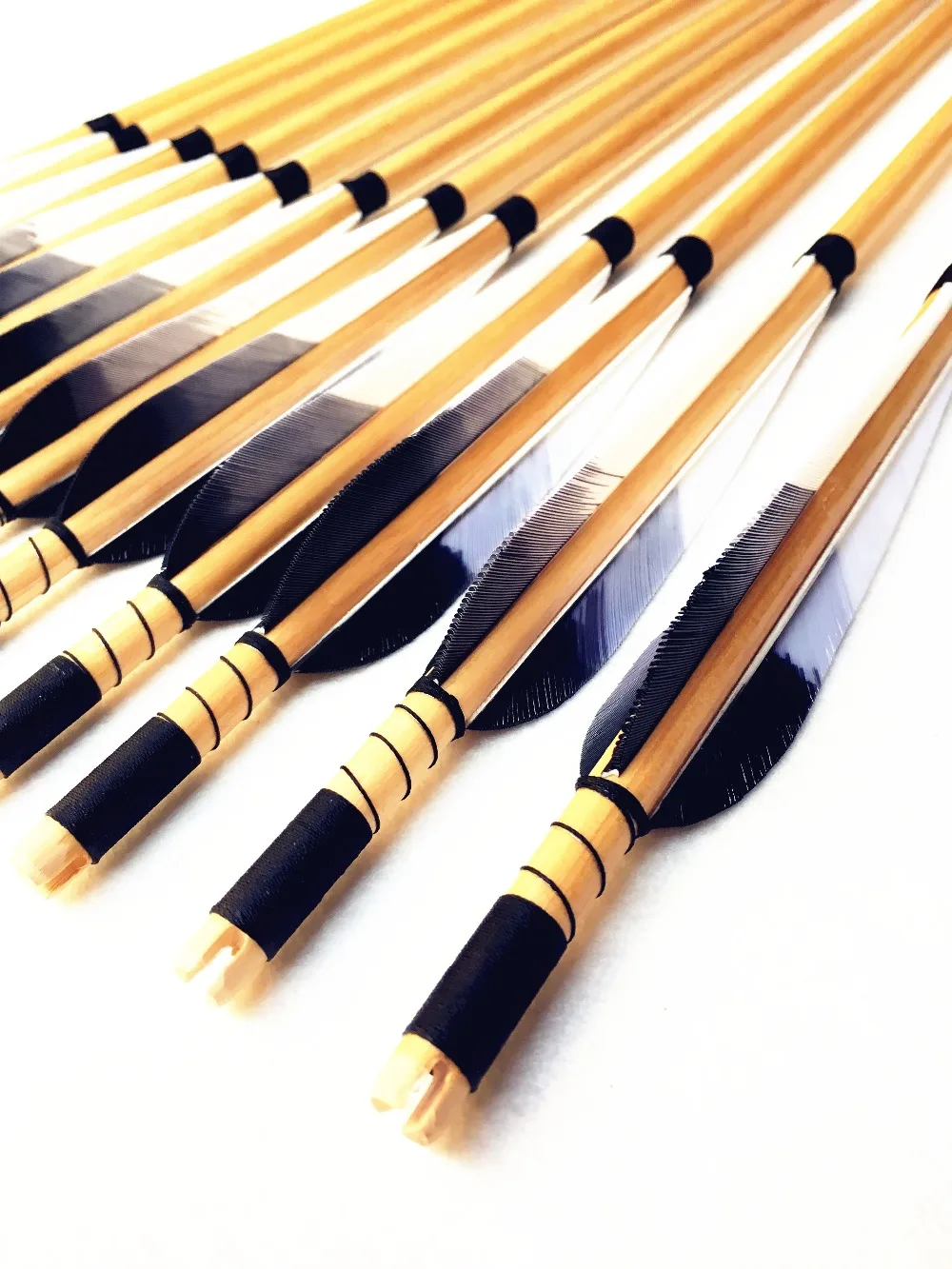 12PK high quality wooden arrow white feather real archery hunting recurve bow