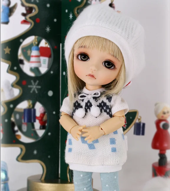

Free shipping Free shipping 1/8 BJD doll lea