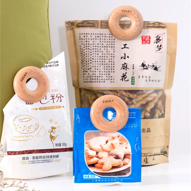 

3PCS Portable Donut Shape Sealing Clip Solid Wood Snack Fresh Bag Sealer Home Multifunction Reusable Magnet Refrigerator Sticker
