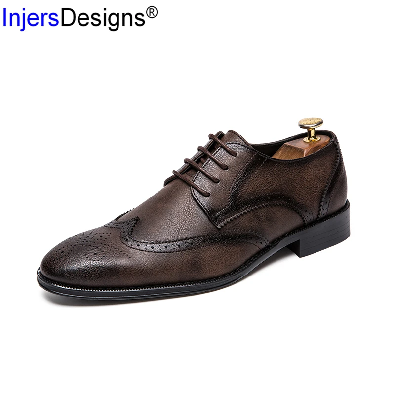 

Plus Size 38-47 Men Brogue Shoes Breathable Oxfords Fashion Bullock Carve Business Men Shoes Lace-Up Pointed Toe Dress Shoes New