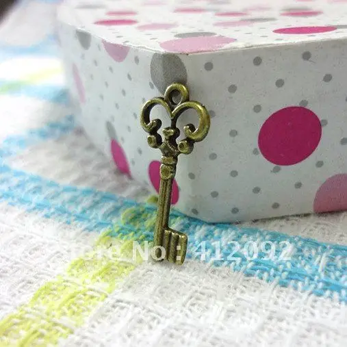 

100pcs Antique bronze charm of the lovely ornaments Zinc Alloy Jewelry Accessories DIY fashion jewelry pendant