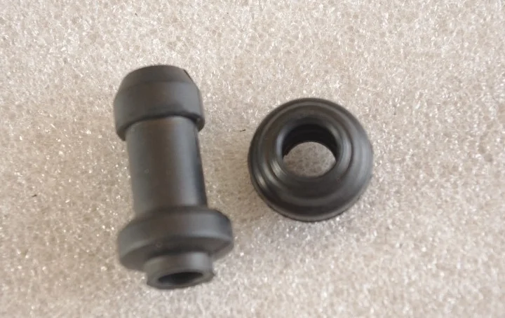 

1pair Motorcycle front disc calipers pump under the protection of plastic disc BOOT kits dustproof cover free shipping