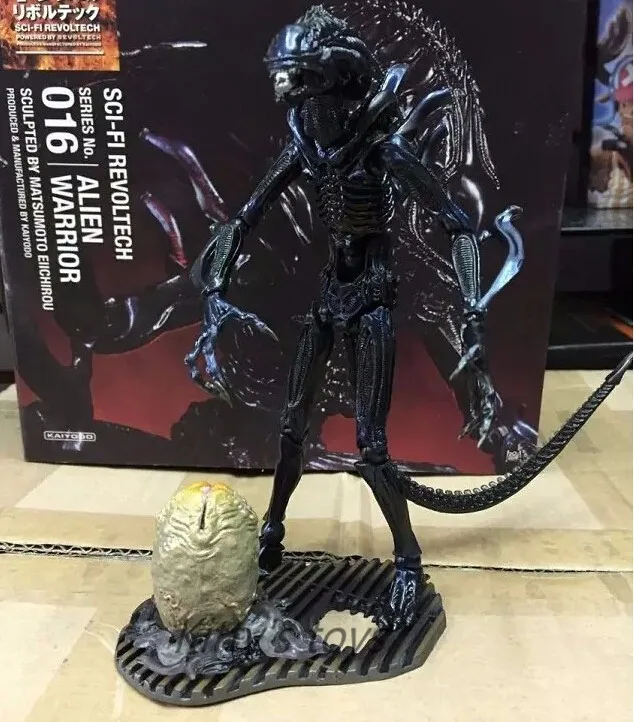 predator toys and alien toys