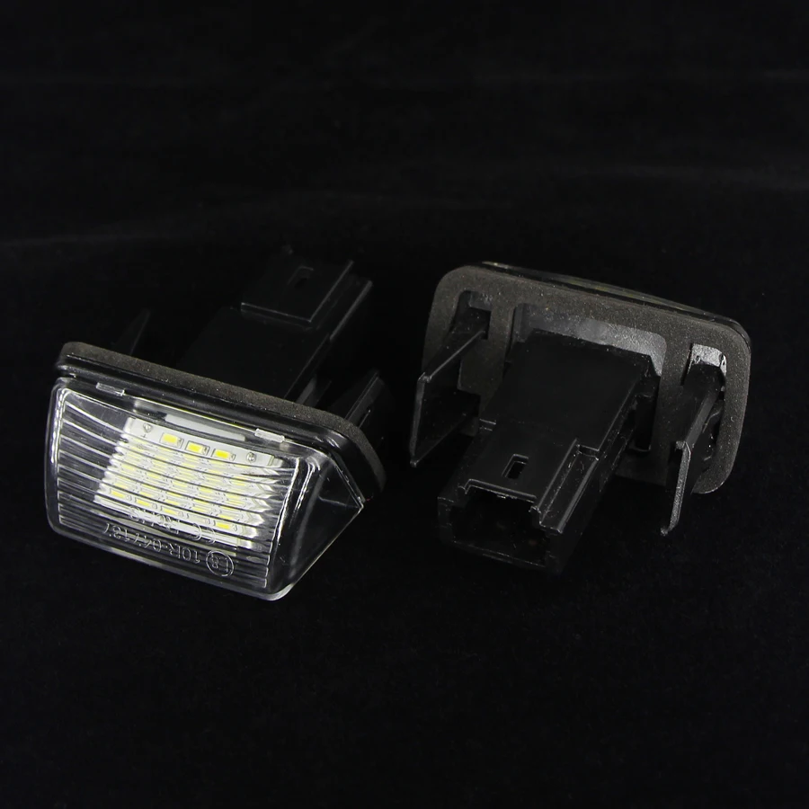 Peugeot-31-License-plate-light