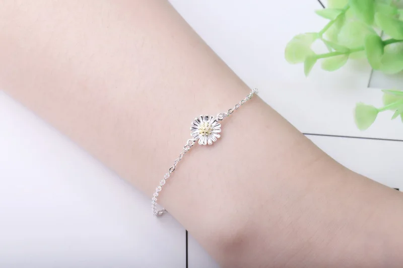 8872663486_1646359543