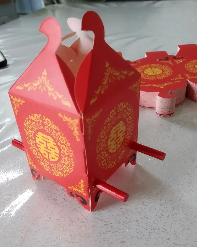 50 штук в китайском стиле "красное двойное счастье", свадебные коробки для стула, вечерние подарочные коробки для конфет