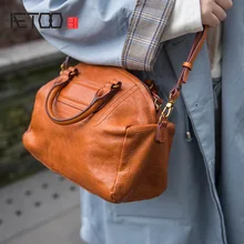 AETOO Fashion Crossbody bag, retro female portable shoulder cowhide bag, college Doctor mouth Gold Bag