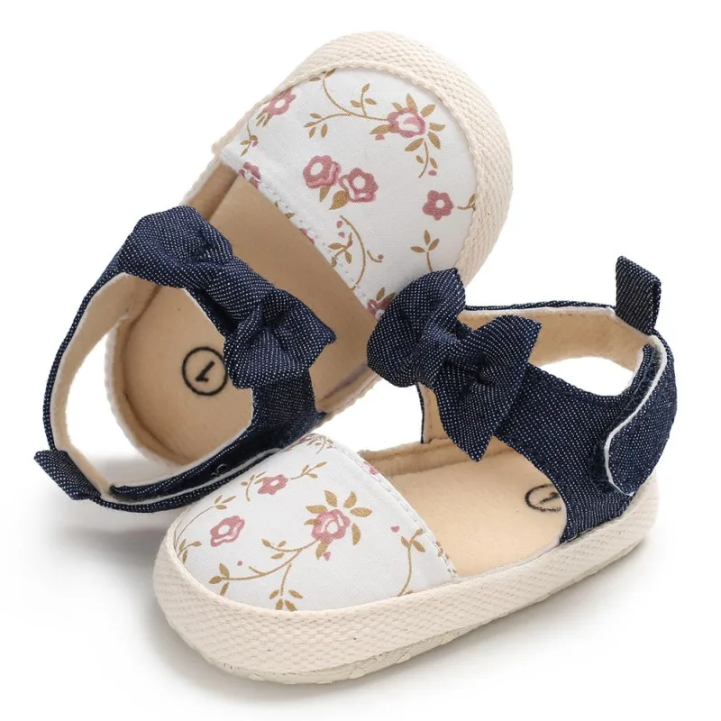 Летняя обувь принцессы для маленьких девочек; сникерсы на мягкой подошве с цветочным принтом и бантиком для малышей 0-18 месяцев - Цвет: 18C