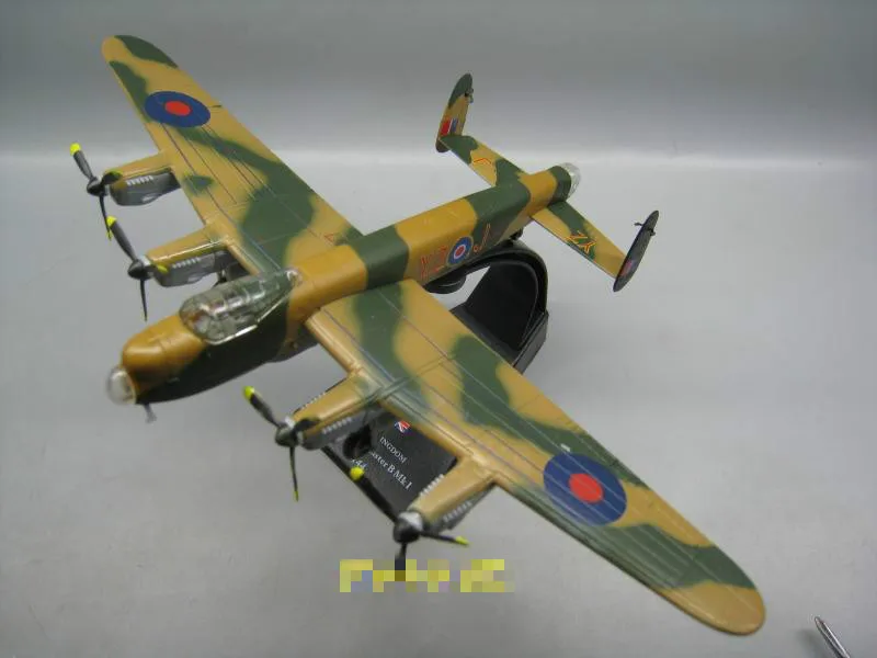 Амер 1/144 масштаб военная модель игрушки 1945 Avro Lancaster B MKI бомбер литой металлический самолет модель игрушка для коллекции, подарок, дети