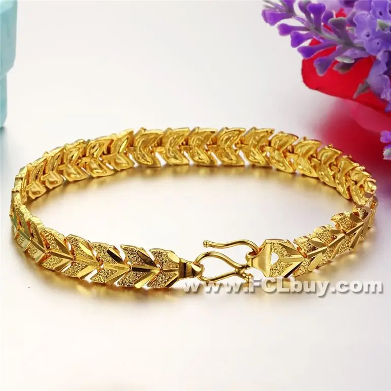 new gold bracelet models 431227in Charm Bracelets from Jewelry