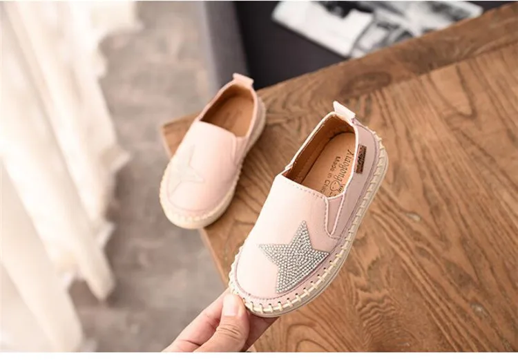 Sapatos para Meninas das Crianças de Outono Novos Strass Sapatos Pentagrama Lantejoulas Princesa Menina Preguiçoso Tênis Único 2020 4 Mamãe e Bebê