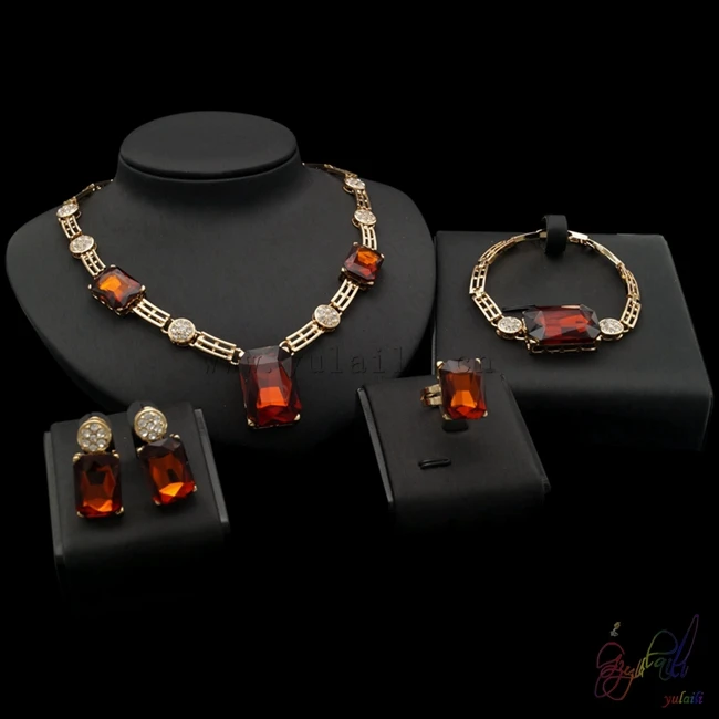 

Yulaili Free Delivery 2017 New Arrival Zinc Alloy Gold Plating Ladies Four Necklace Jewelry Sets