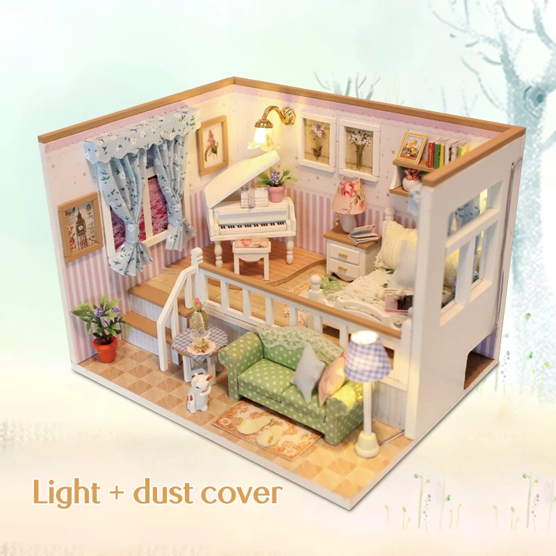 Wooden miniature house Clearance