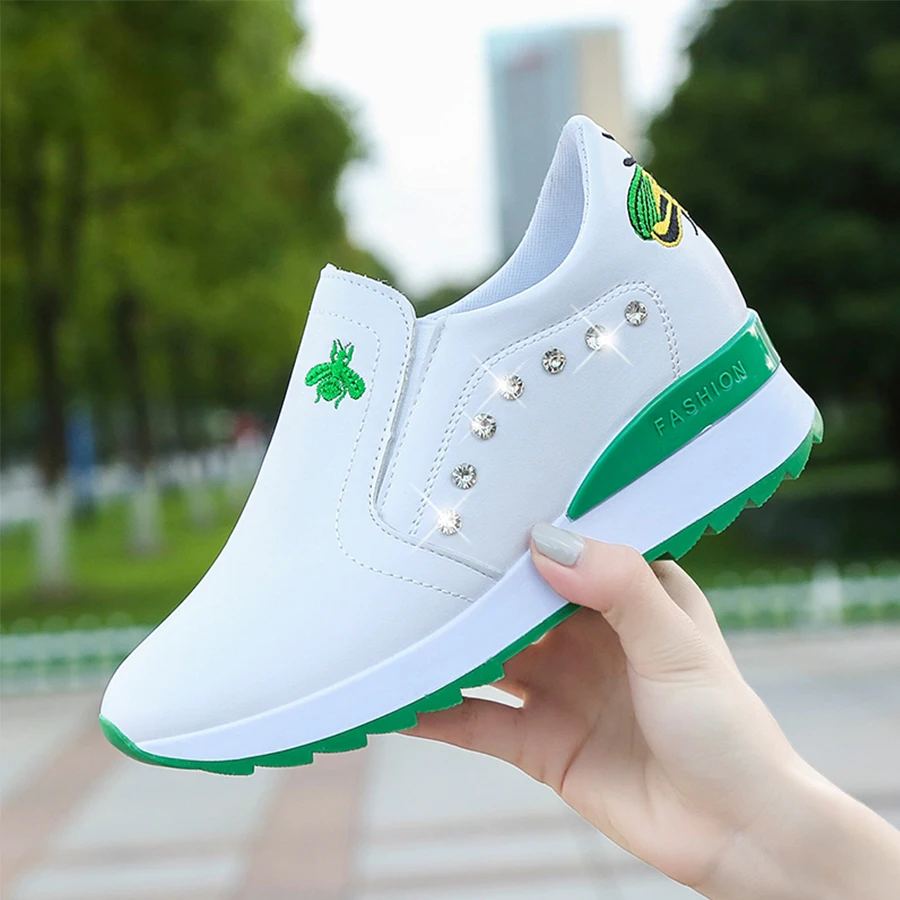 Casual High Heels Breathable Women Sneakers PU Round Toe Crystal Embroider Platform Wedges Tenis Feminino Female Vulcanize