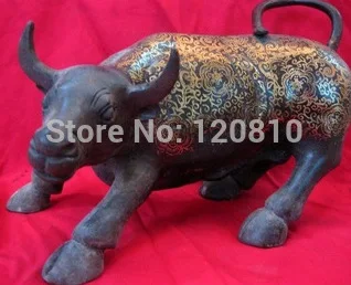 

Rare Old 18C copper Running Bull Statue/ Sculpture,with mark,best collection