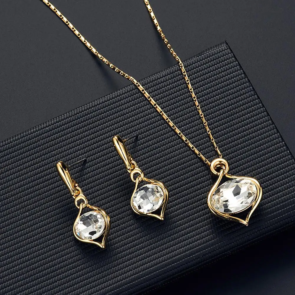 

Fashion Women Dubai Jewelry Sets Oval Rhinestone Pendant Earrings Necklace Ear Stud Jewellry Set Bisuteria Mujer 2019