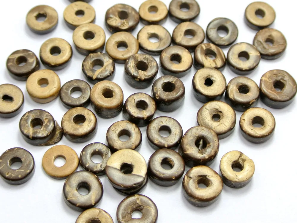 

200 pcs Natural Dark Coconut Heishi Beads 9mm