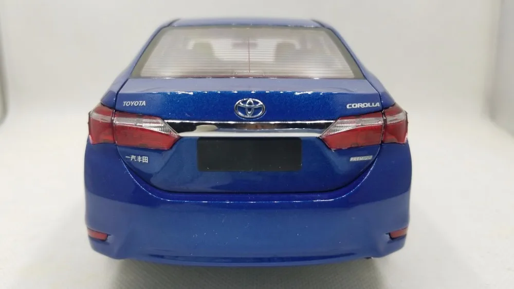 1:18 литая под давлением модель для Toyota Corolla синий редкий сплав игрушечный автомобиль миниатюрная Коллекция подарков