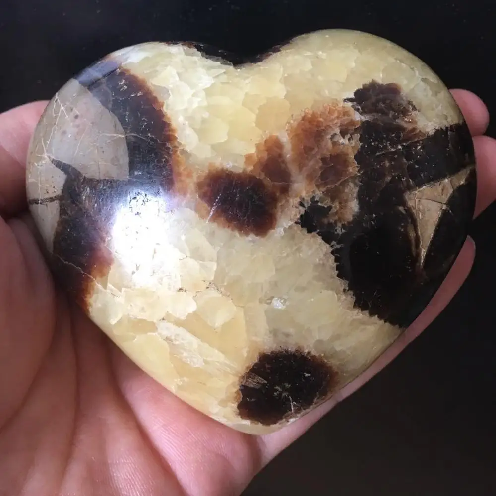 

Natural Septarian Dragon Heart Quartz Crystals Heart-shape palm stone Mineral Specimen reiki Healing