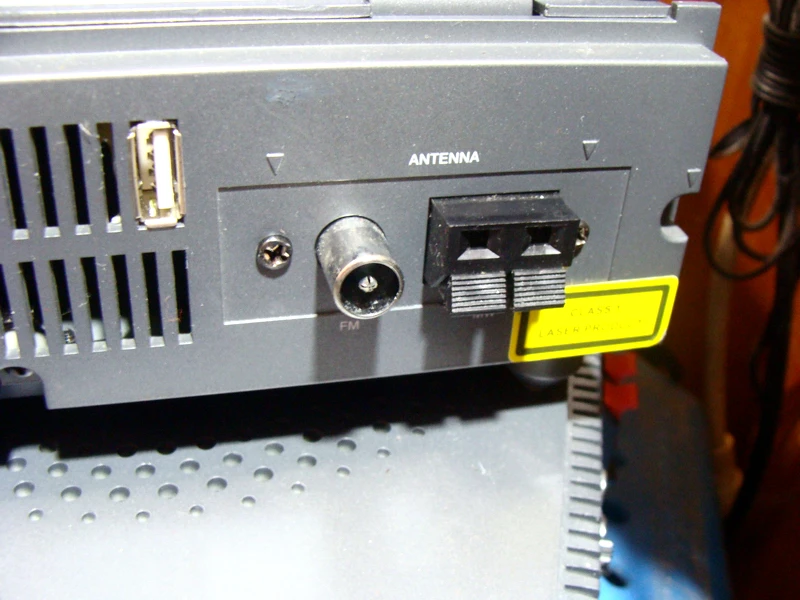 female fm antenna