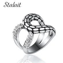 Statement Snake Shape Alloy Ring Chic Mosaic Zircon Silver Color Hollow Ring For Women Birthday Gift Fashion Jewelry chic feather shape cuff ring for women