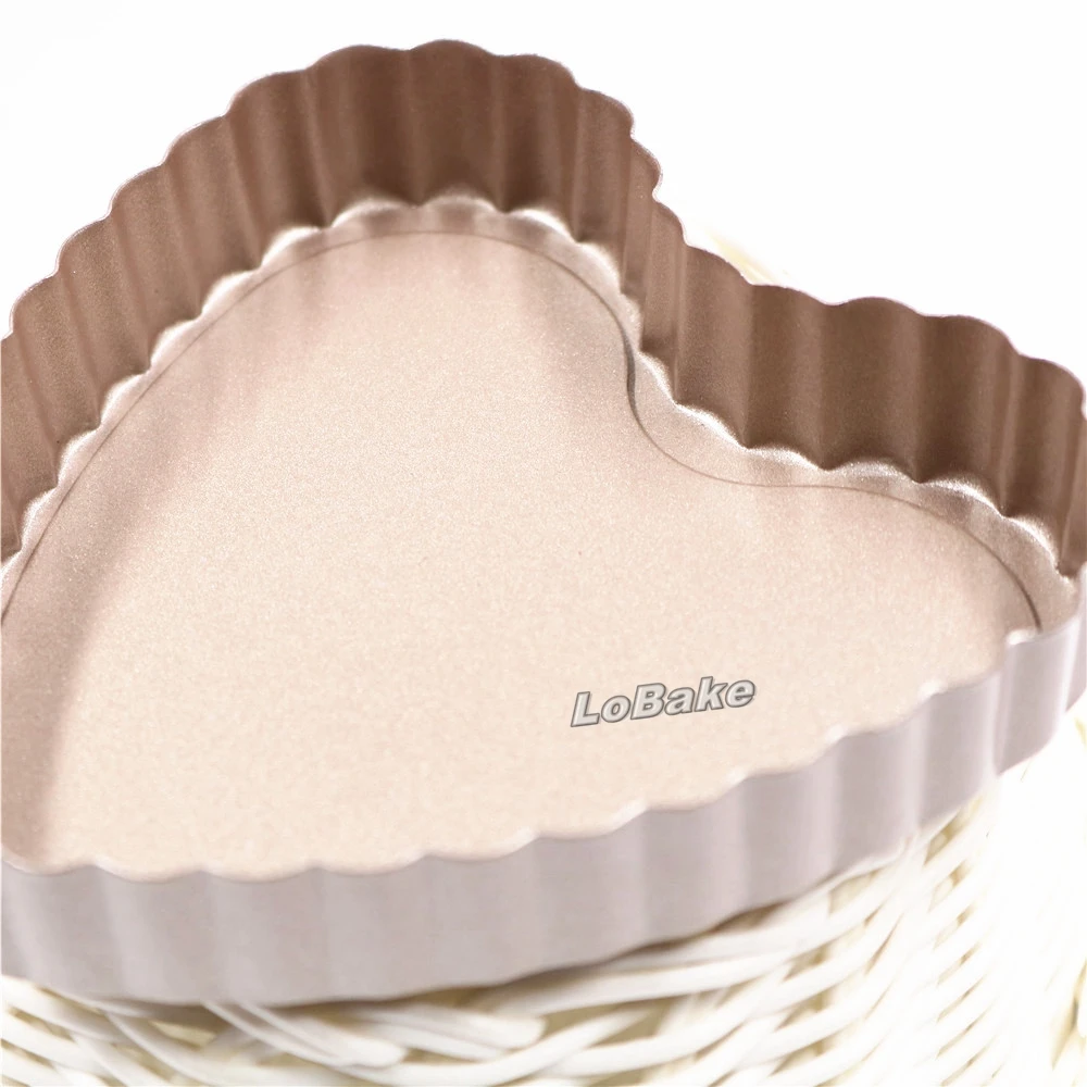 Mini 4 inches non-stick golden fluted wall loose bottom heart shape metal pie pan toast cake moulds loaf bread molds cookware
